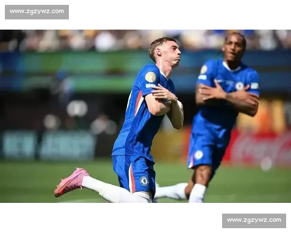 拜仁低价求购吉滕斯遭拒，切尔西 6500 万欧锁定英格兰妖星